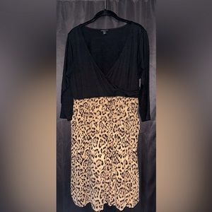 Torrid V-Neck 3/4 Sleeve Knee Length Dress With Pockets Size 1